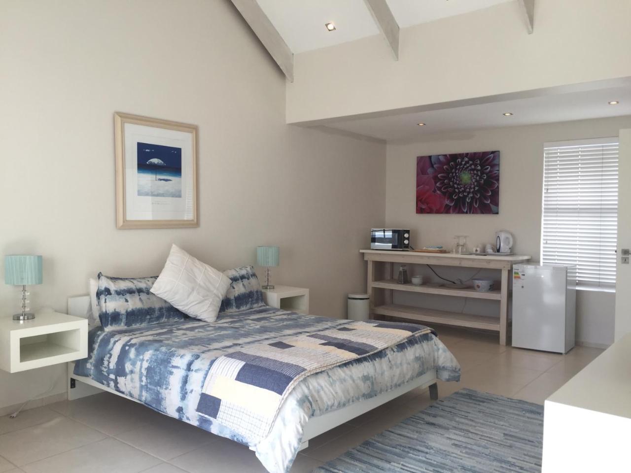 לאנגבאן Perfect 10 - 10 To 13 Sleeper Luxury Holiday Home Breakage Deposit Of R2500 Per Weekend Lease מראה חיצוני תמונה