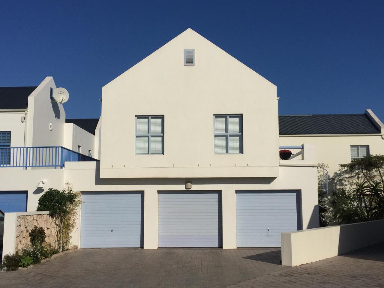 לאנגבאן Perfect 10 - 10 To 13 Sleeper Luxury Holiday Home Breakage Deposit Of R2500 Per Weekend Lease מראה חיצוני תמונה