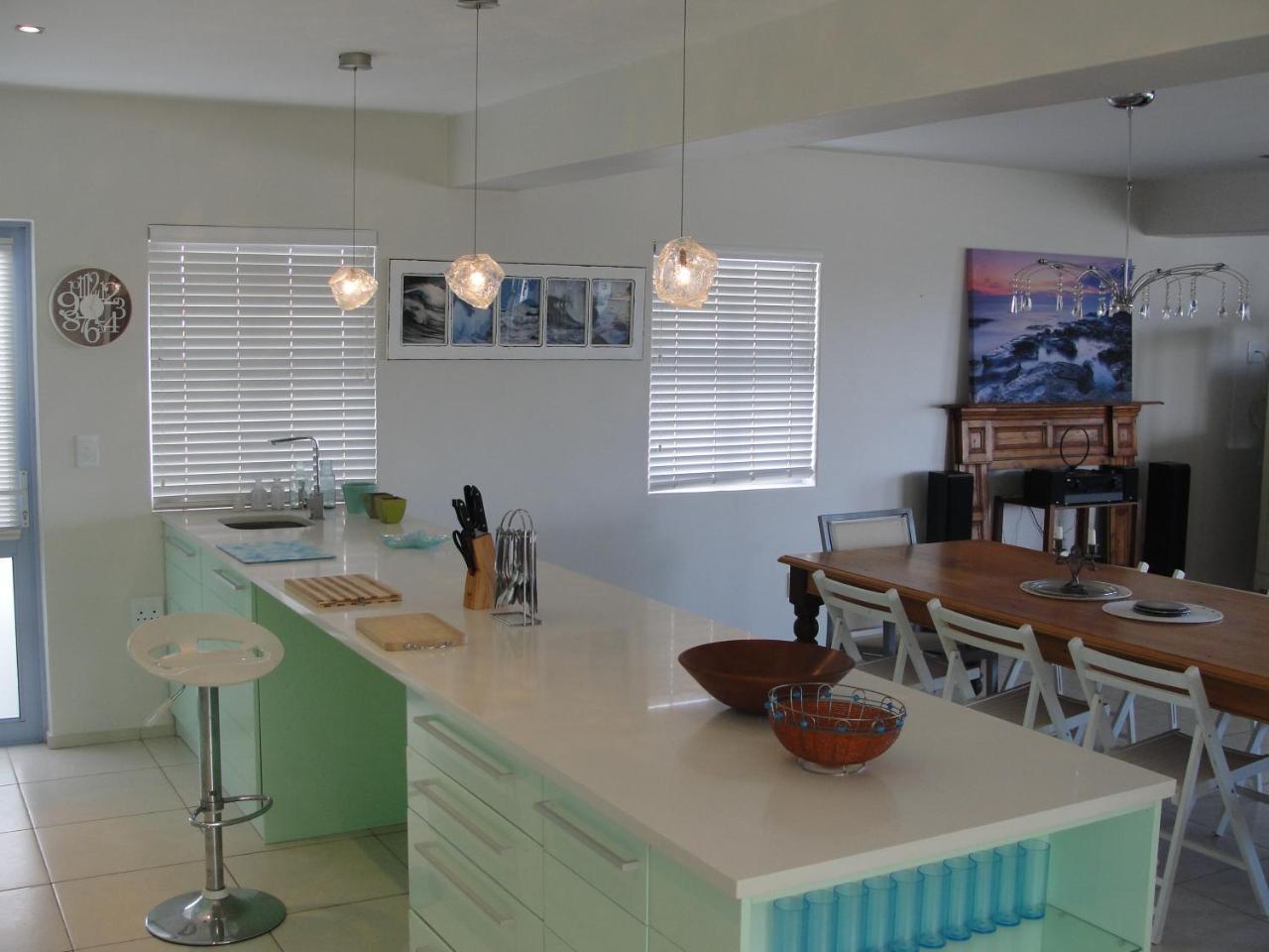לאנגבאן Perfect 10 - 10 To 13 Sleeper Luxury Holiday Home Breakage Deposit Of R2500 Per Weekend Lease מראה חיצוני תמונה