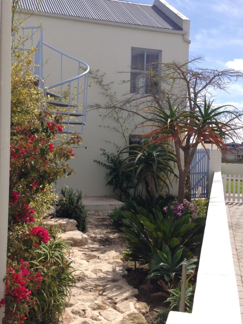 לאנגבאן Perfect 10 - 10 To 13 Sleeper Luxury Holiday Home Breakage Deposit Of R2500 Per Weekend Lease מראה חיצוני תמונה