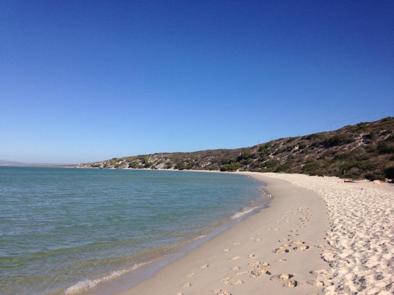 לאנגבאן Perfect 10 - 10 To 13 Sleeper Luxury Holiday Home Breakage Deposit Of R2500 Per Weekend Lease מראה חיצוני תמונה